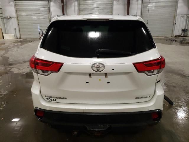 2019 Toyota Highlander SE