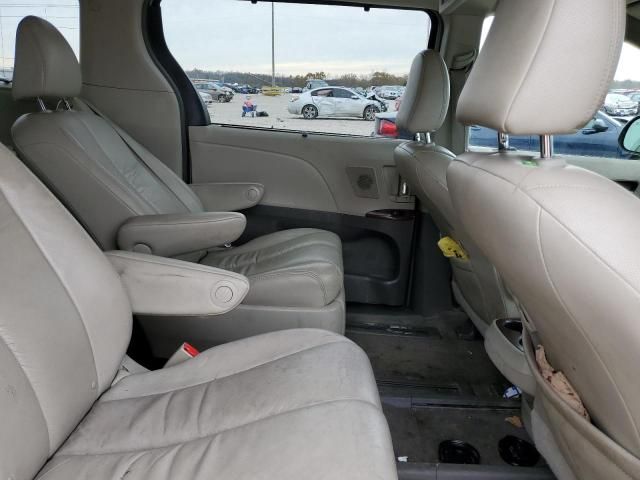 2011 Toyota Sienna XLE