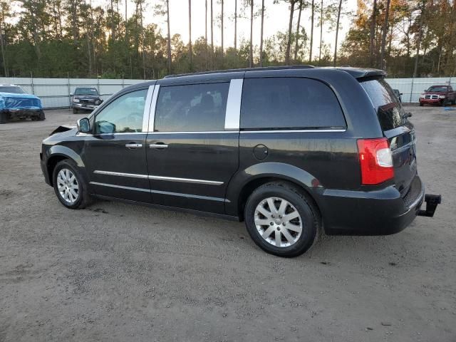 2012 Chrysler Town & Country Touring