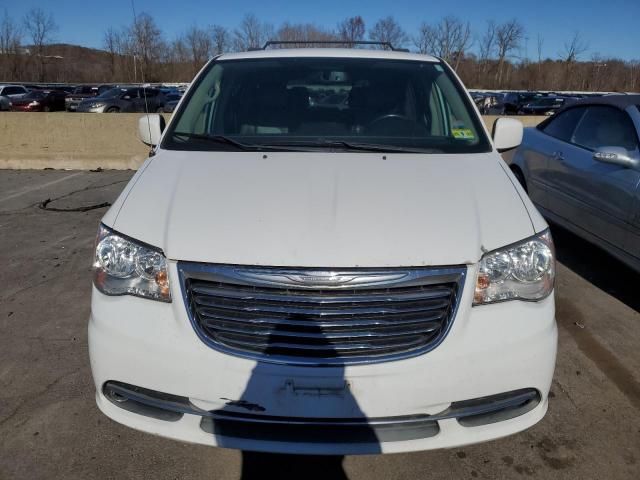 2016 Chrysler Town & Country Touring