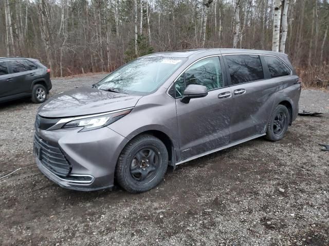 2021 Toyota Sienna LE