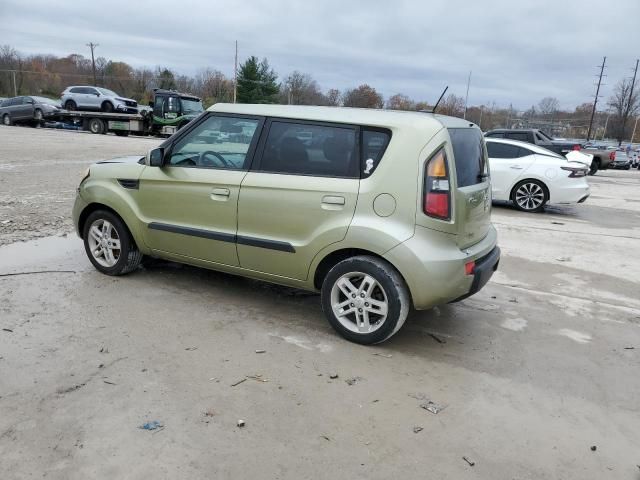 2010 KIA Soul +