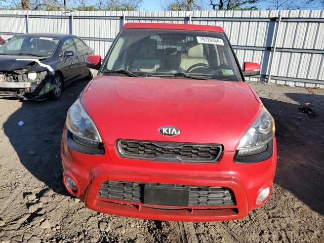 2013 KIA Soul +