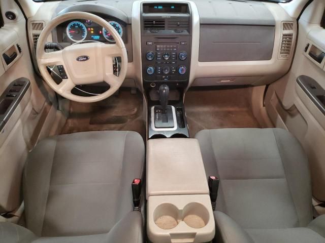 2010 Ford Escape XLS