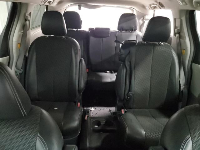 2011 Toyota Sienna Sport