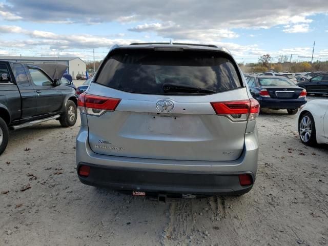 2017 Toyota Highlander SE