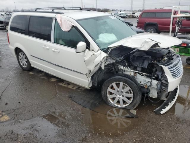 2013 Chrysler Town & Country Touring