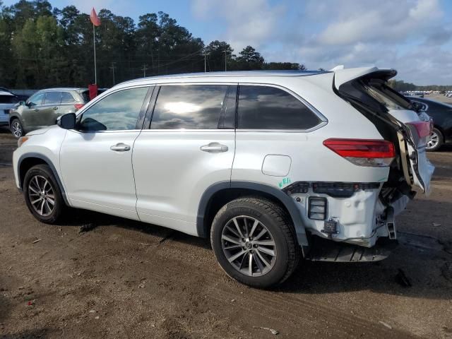 2017 Toyota Highlander SE