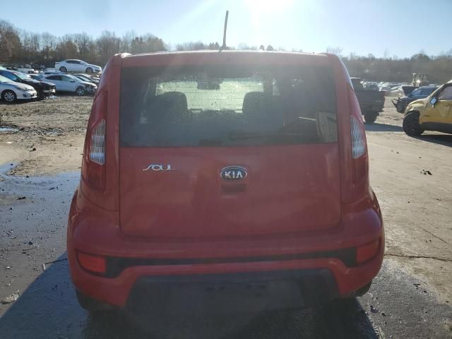 2013 KIA Soul +