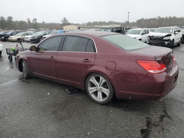 2005 Toyota Avalon XL