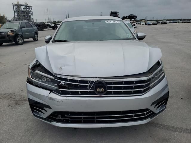 2017 Volkswagen Passat R-Line