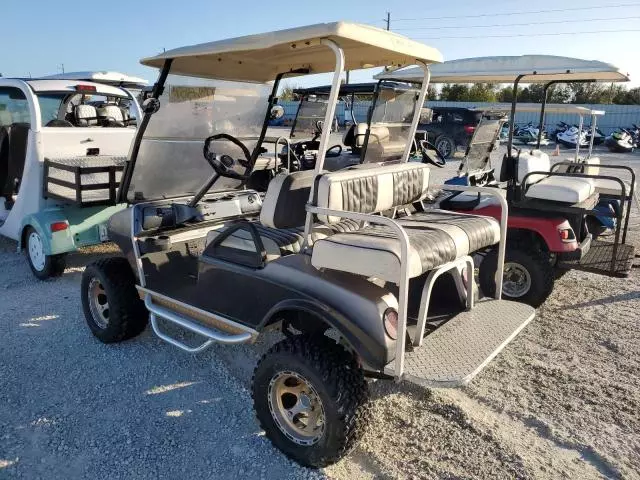 2001 Golf Cart