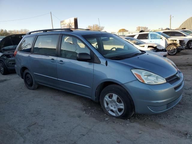 2004 Toyota Sienna CE