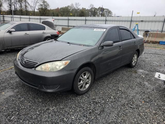 2005 Toyota Camry LE