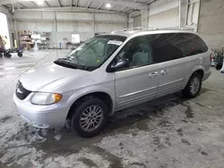 Vehiculos salvage en venta de Copart Kansas City, KS: 2002 Chrysler Town & Country Limited