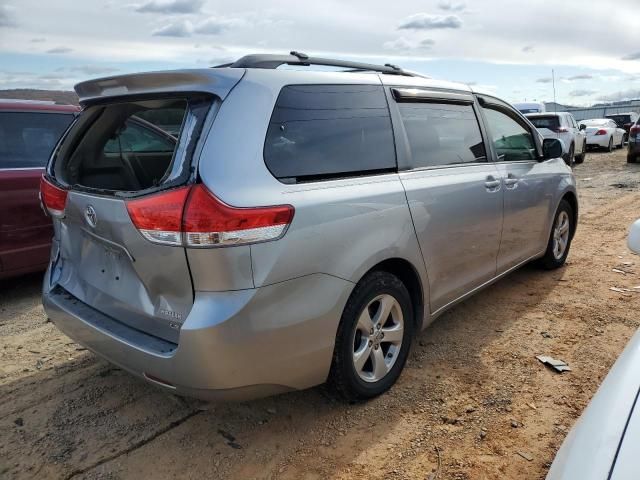 2011 Toyota Sienna LE