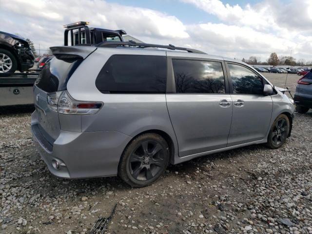 2013 Toyota Sienna Sport