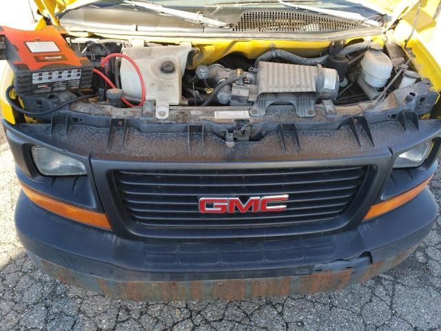 2005 GMC Savana Cutaway G3500