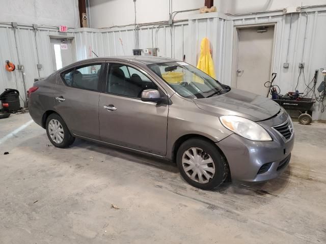 2013 Nissan Versa S