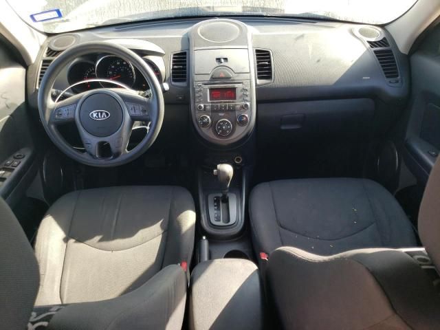 2010 KIA Soul +