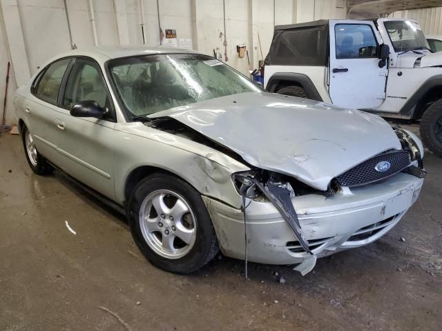 2005 Ford Taurus SE