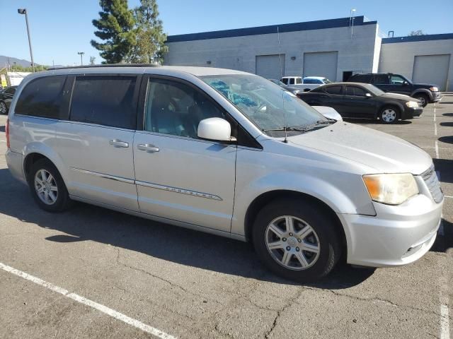 2012 Chrysler Town & Country Touring