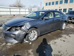 Carros salvage sin ofertas aún a la venta en subasta: 2013 Lexus ES 300H