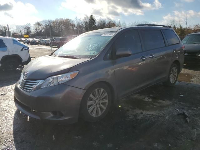 2012 Toyota Sienna XLE