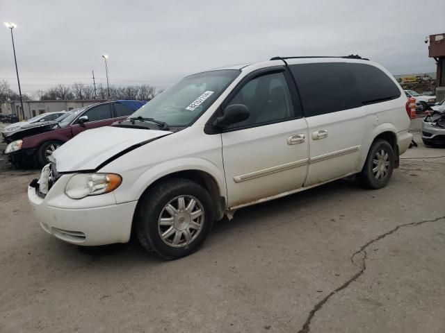 2005 Chrysler Town & Country Touring