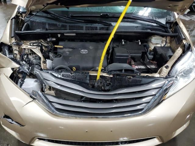 2014 Toyota Sienna XLE