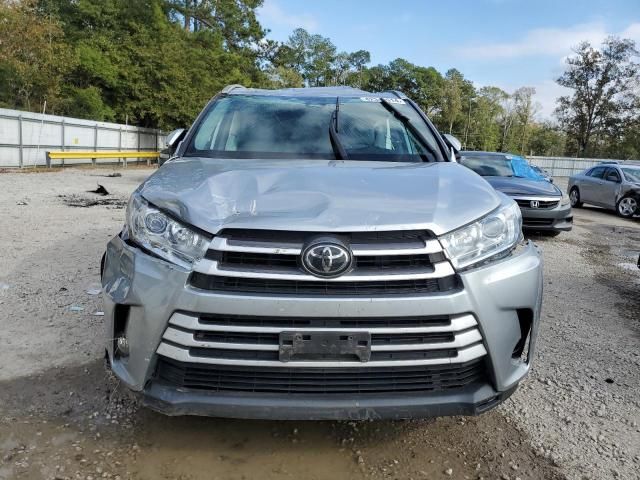 2018 Toyota Highlander SE