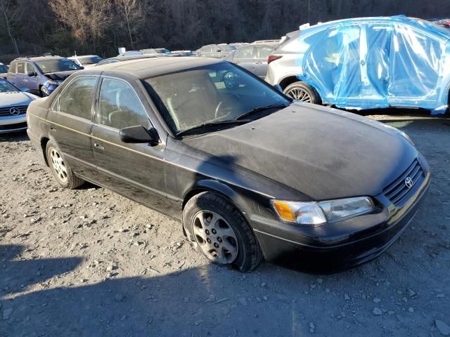 1999 Toyota Camry LE