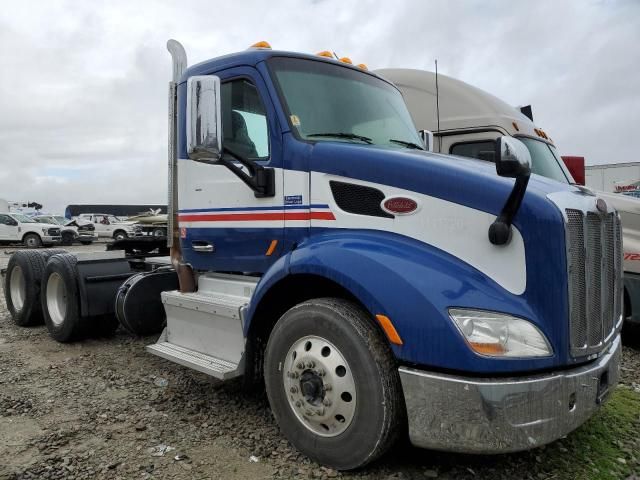 2016 Peterbilt 579