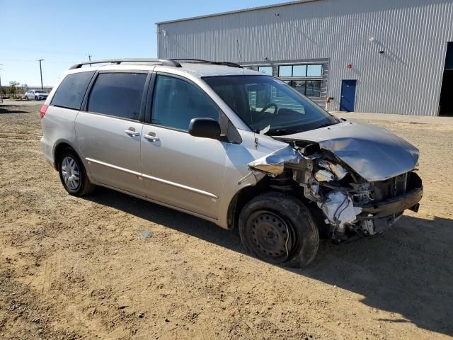 2005 Toyota Sienna CE