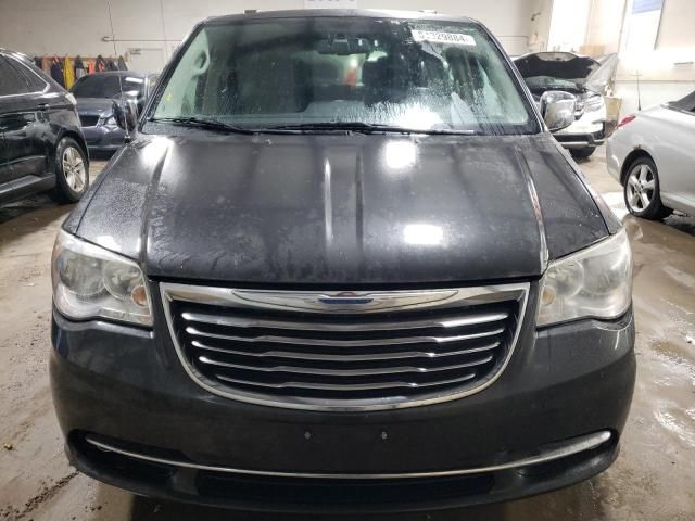 2011 Chrysler Town & Country Touring L