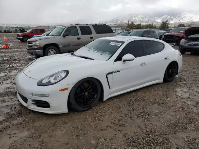 2015 Porsche Panamera SE Hybrid