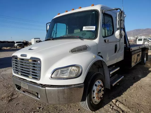 2004 Freightliner M2 106 Medium Duty