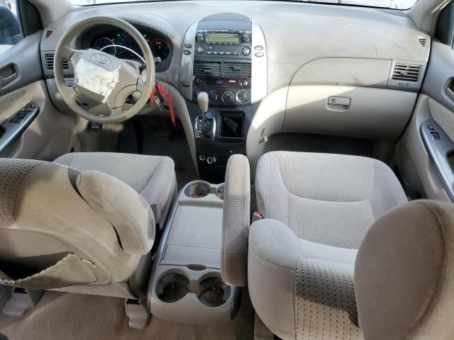 2010 Toyota Sienna CE