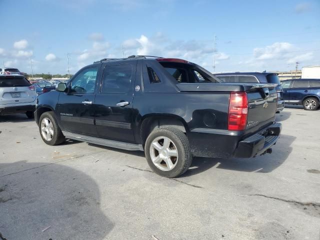 2013 Chevrolet Avalanche LS