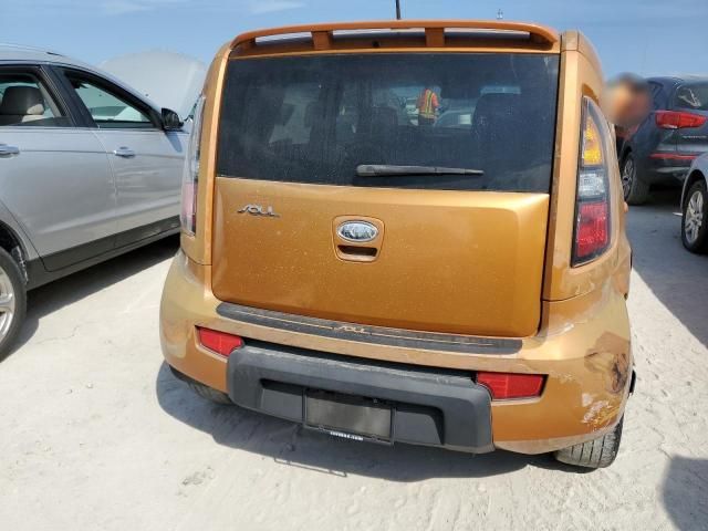 2011 KIA Soul +