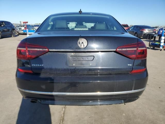 2017 Volkswagen Passat R-Line