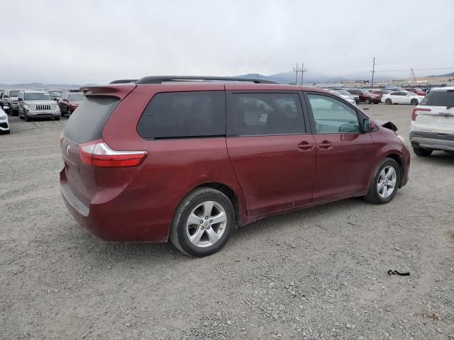 2015 Toyota Sienna LE