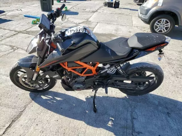 2023 KTM 390 Duke