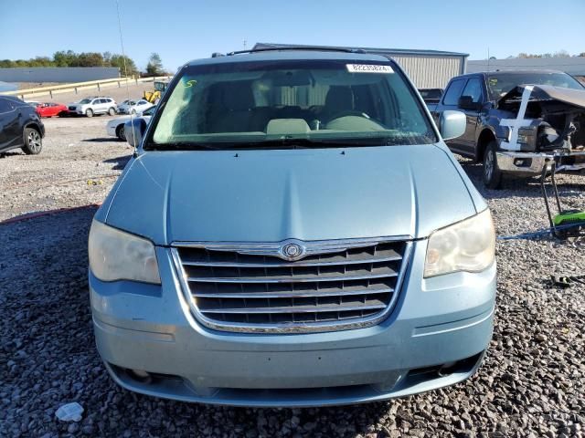 2010 Chrysler Town & Country Touring