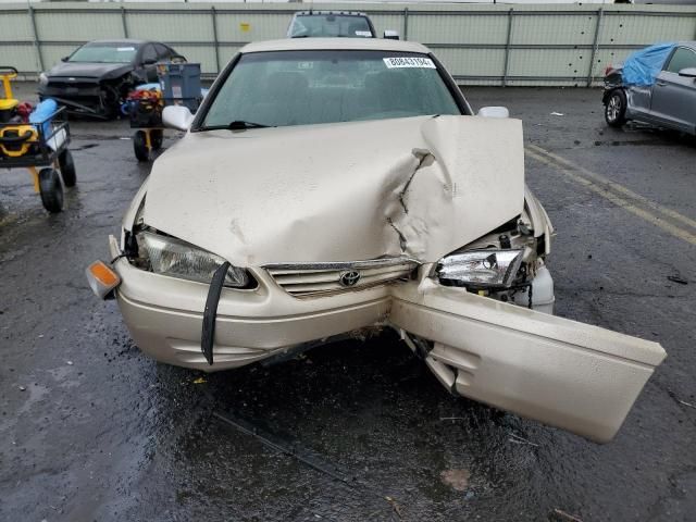 1999 Toyota Camry LE