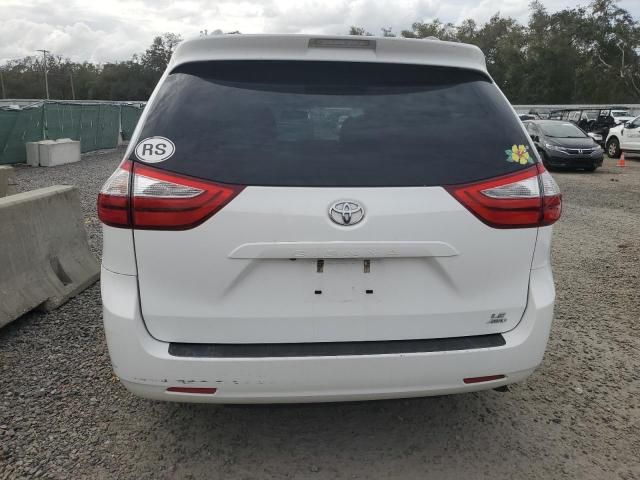 2015 Toyota Sienna LE