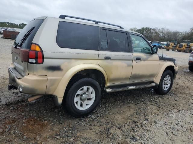 2002 Mitsubishi Montero Sport XLS