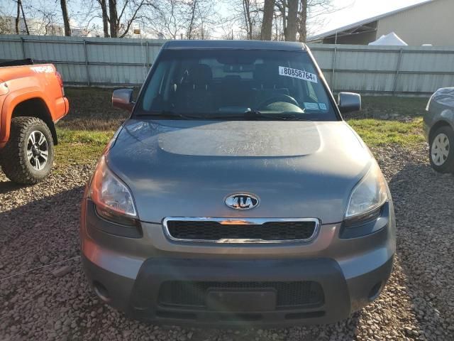 2011 KIA Soul +