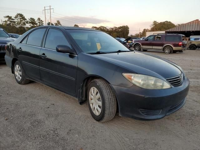 2005 Toyota Camry LE