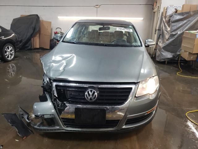 2006 Volkswagen Passat 2.0T Luxury